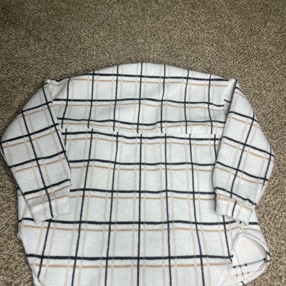 Black and White Utility Jacket with Bold Check Design - Picture 3 of 3